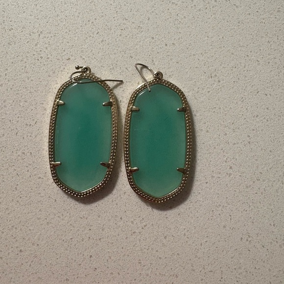 Kendra Scott Elle Gold Drop Earrings in Dichroic Glass - Picture 2 of 4